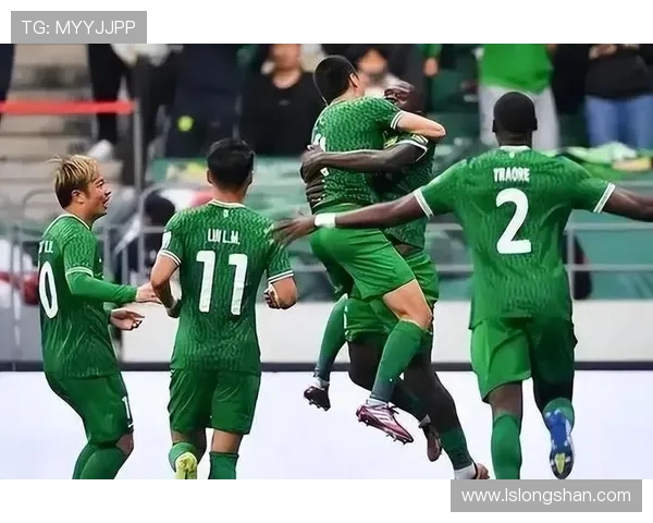 国安大胜亚泰四球击溃让球传言证明实力不容小觑 国安大胜亚泰四球击溃让球传言证明实力不容小觑