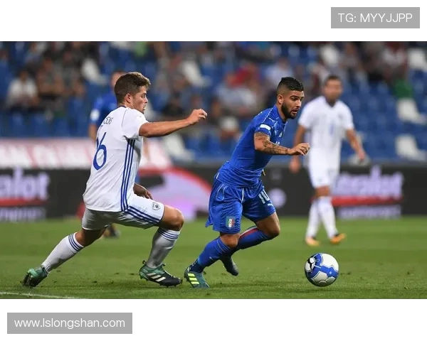 意大利发布海报支持以色列小曼奇尼雷特吉埃斯波西托共同出镜 意大利发布海报支持以色列小曼奇尼雷特吉埃斯波西托共同出镜